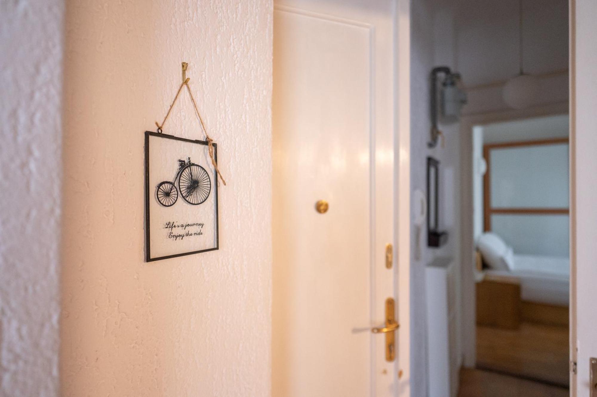 Bricks & Bikes Apartment Zagreb Ngoại thất bức ảnh
